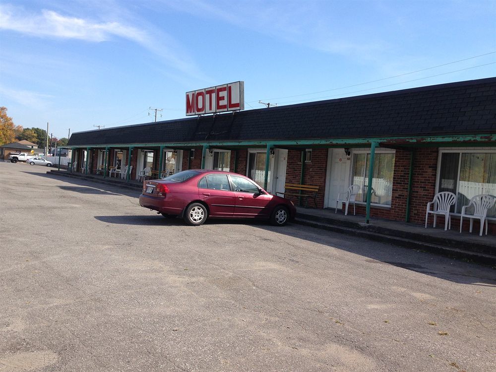 Motel Montreal Notre-Dame-de-l'Ile-Perrot Exterior foto